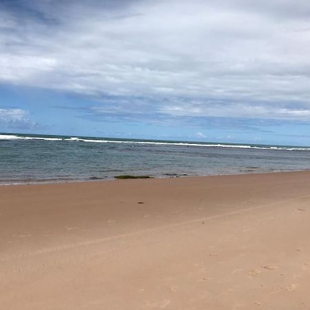 Flat Guarajuba Beira Da Praia Pe Na Areia Exteriér fotografie