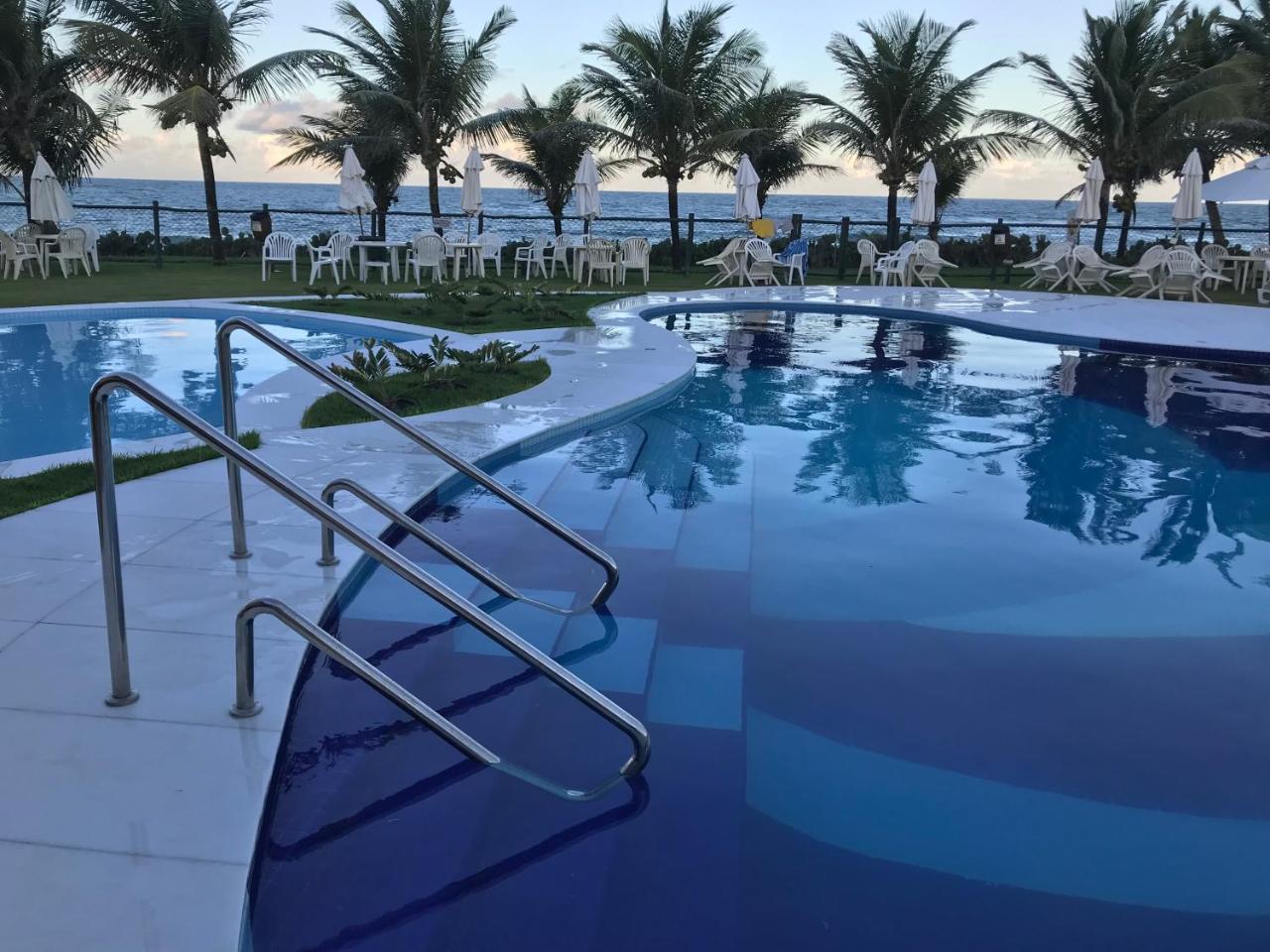 Flat Guarajuba Beira Da Praia Pe Na Areia Exteriér fotografie