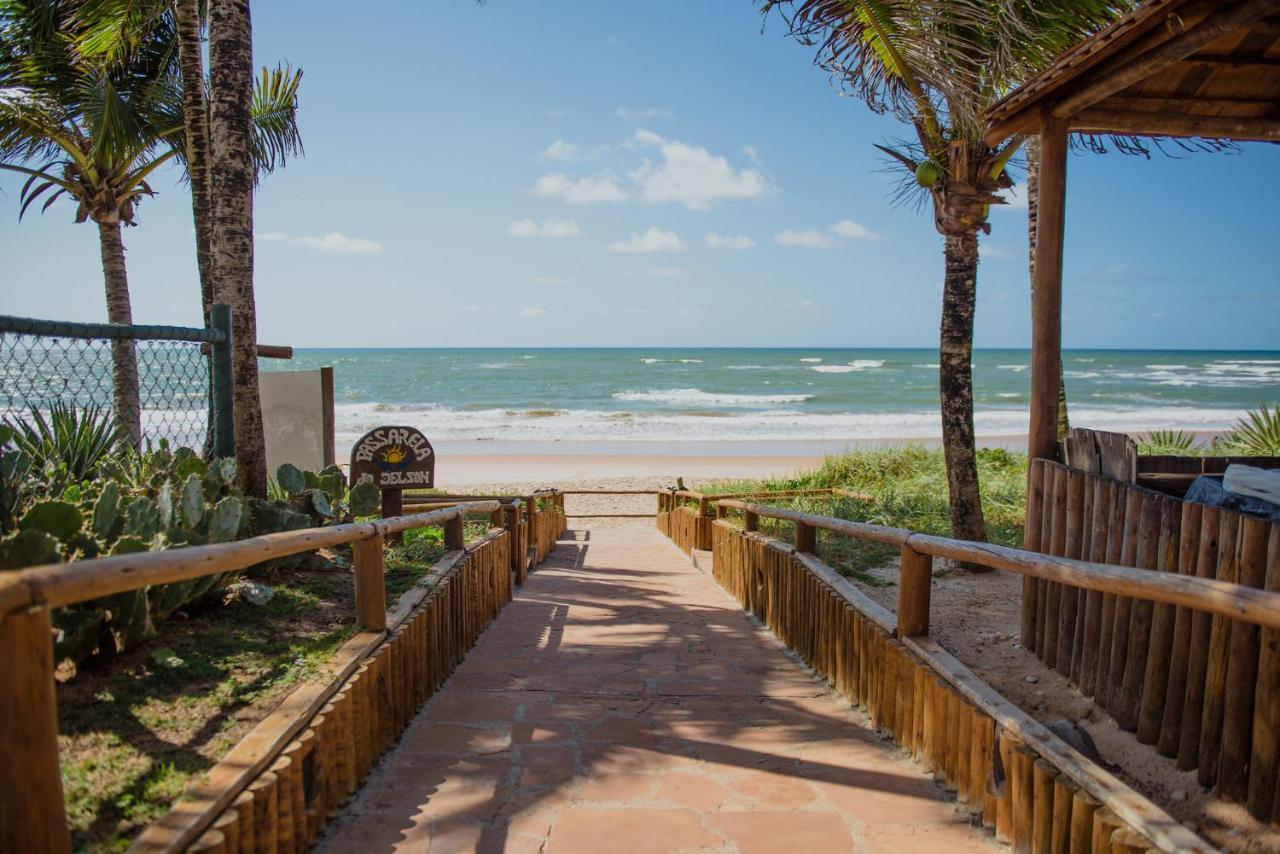 Flat Guarajuba Beira Da Praia Pe Na Areia Exteriér fotografie