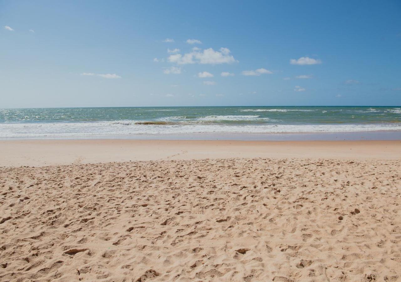 Flat Guarajuba Beira Da Praia Pe Na Areia Exteriér fotografie