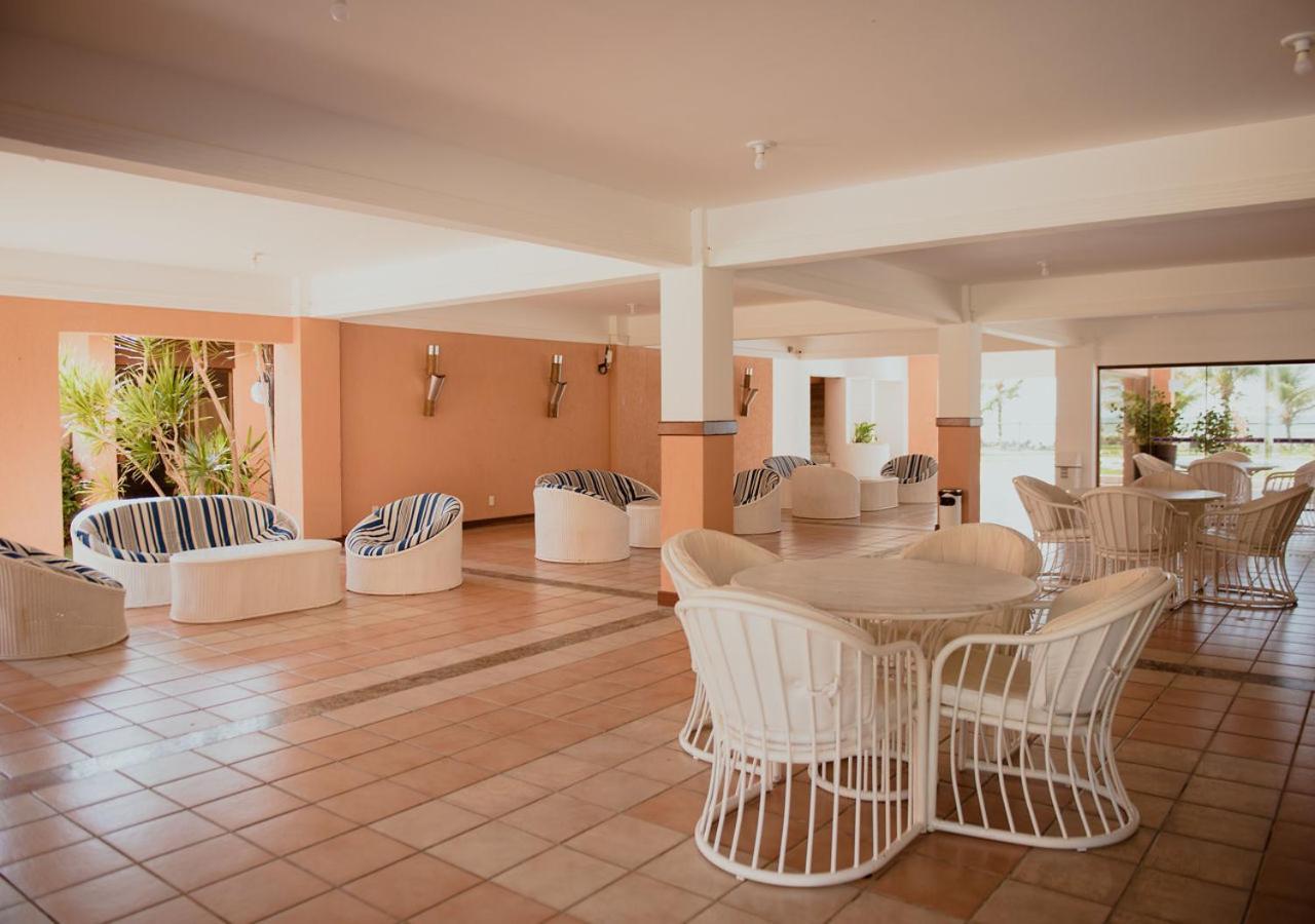 Flat Guarajuba Beira Da Praia Pe Na Areia Exteriér fotografie